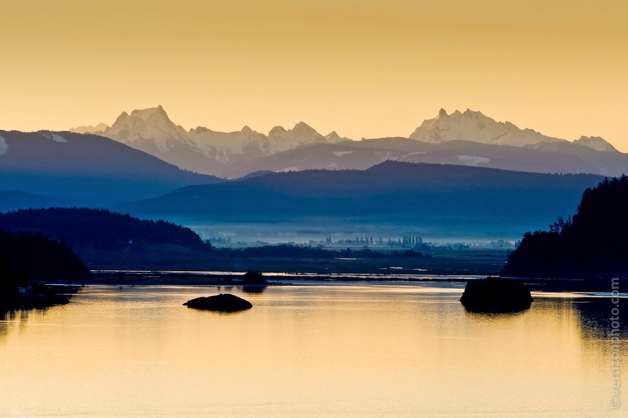 Bed and Breakfast The Bluff On Whidbey Оук-Харбор Экстерьер фото